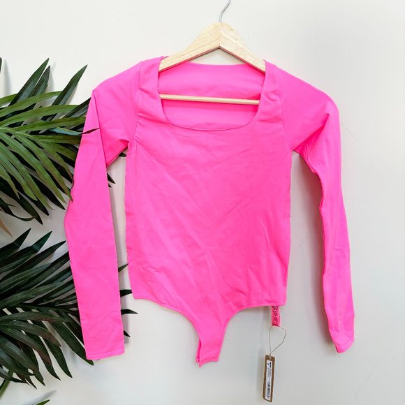 Pink Highlighter SKIMS Essential Long Sleeve Scoop Neck Bodysuit - Picture 2 of 7